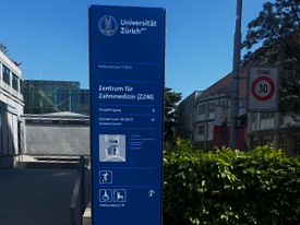 ZZM Eingang Plattenstrasse Zentrum für Zahnmedizin